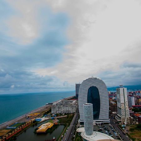 Sea View Apartment Near To The Dancing And Music Fountains บาทูมิ ภายนอก รูปภาพ