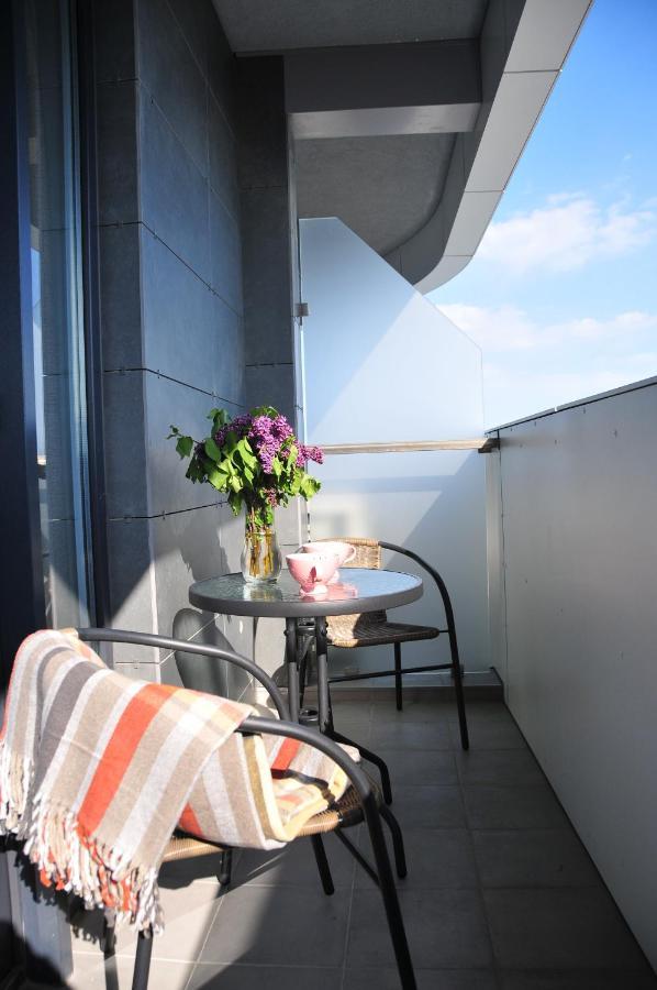 Sea View Apartment Near To The Dancing And Music Fountains บาทูมิ ภายนอก รูปภาพ