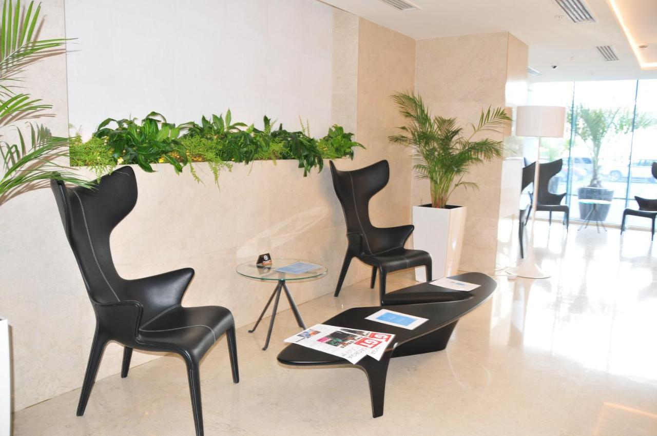 Sea View Apartment Near To The Dancing And Music Fountains บาทูมิ ภายนอก รูปภาพ